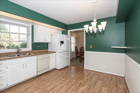 Tiny photo for 70 Avon Road, Elk Grove Village, IL 60007 (MLS # 12782931)