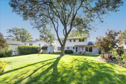 Tiny photo for 70 Avon Road, Elk Grove Village, IL 60007 (MLS # 12782931)