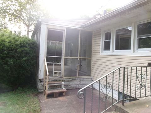 Tiny photo for 638 Pearl Street, Ottawa, IL 61350 (MLS # 12483759)