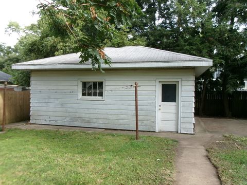 Tiny photo for 638 Pearl Street, Ottawa, IL 61350 (MLS # 12483759)