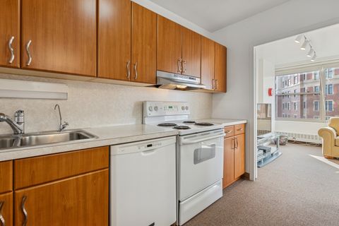 Tiny photo for 3900 N Lake Shore Drive #14D, Chicago, IL 60613 (MLS # 12497466)