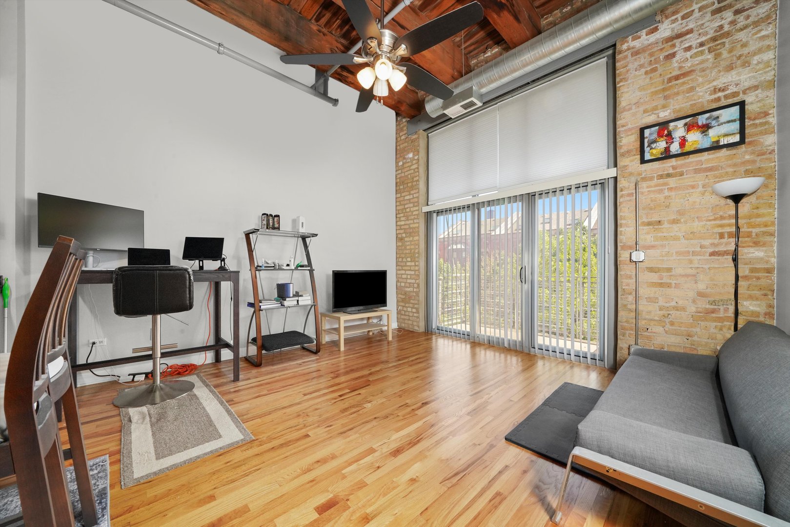 824 W Superior Street 303