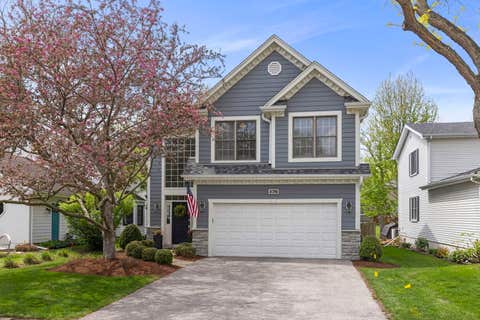 Tiny photo for 176 Hillcrest Avenue, Glen Ellyn, IL 60137 (MLS # 12698743)
