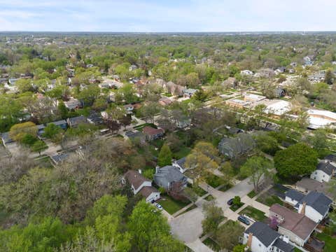Tiny photo for 176 Hillcrest Avenue, Glen Ellyn, IL 60137 (MLS # 12698743)