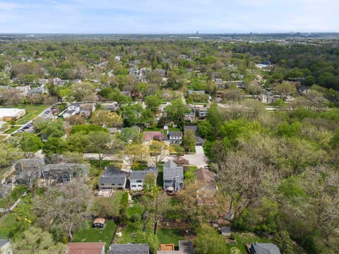 Tiny photo for 176 Hillcrest Avenue, Glen Ellyn, IL 60137 (MLS # 12698743)