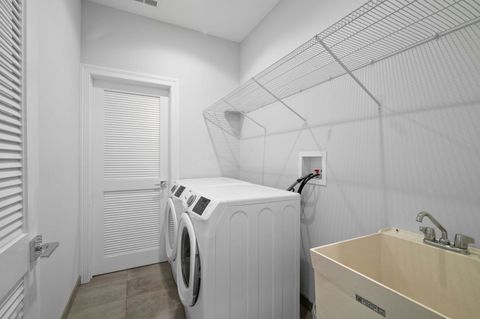 Tiny photo for 1938 N Ridgeway Avenue, Chicago, IL 60647 (MLS # 12582967)