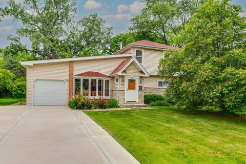 Tiny photo for 908 Dell Road, Northbrook, IL 60062 (MLS # 12420956)