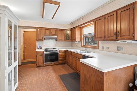 Tiny photo for 207 Town Acres Lane, Roselle, IL 60172 (MLS # 12555639)