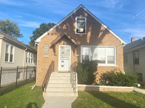 Photo of 10145 S Perry Avenue, Chicago, IL 60628 (MLS # 12775914)