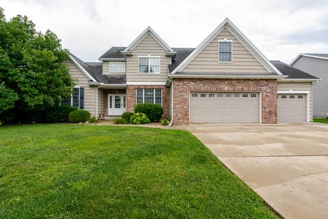 Photo of 3913 Baywood Road, Bloomington, IL 61705 (MLS # 12722223)
