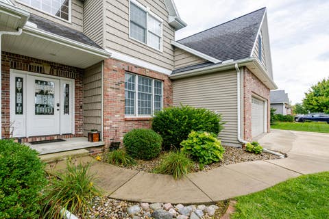 Tiny photo for 3913 Baywood Road, Bloomington, IL 61705 (MLS # 12722223)