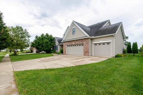 Tiny photo for 3913 Baywood Road, Bloomington, IL 61705 (MLS # 12722223)