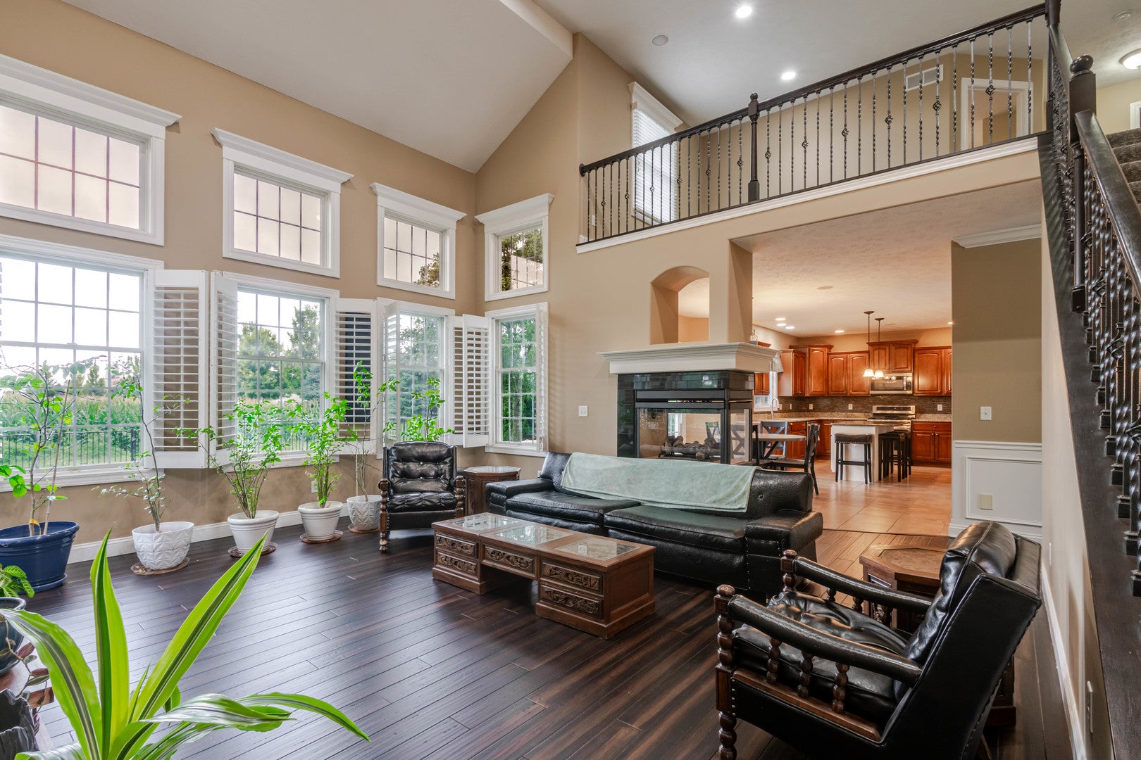 3913 Baywood Road
