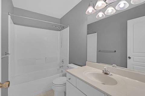 Tiny photo for 148 Locksley Drive, Streamwood, IL 60107 (MLS # 12560101)