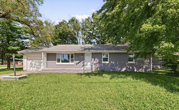 1606 W KIRBY AVE, CHAMPAIGN, IL 61821 - Image bca2e3a137dcd2a64d50cabb8737b1f2/2620247993