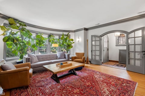 Tiny photo for 5822 N Sacramento Avenue, Chicago, IL 60659 (MLS # 12654689)