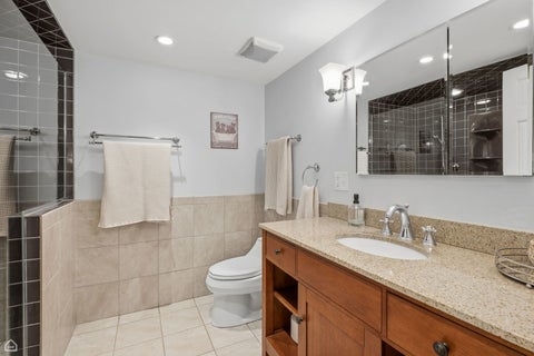 Tiny photo for 5822 N Sacramento Avenue, Chicago, IL 60659 (MLS # 12654689)