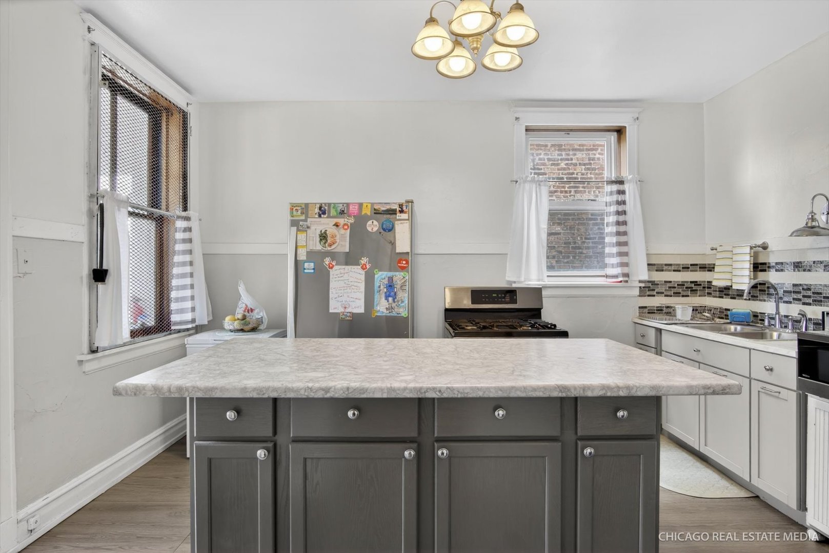 1011 N Menard Avenue