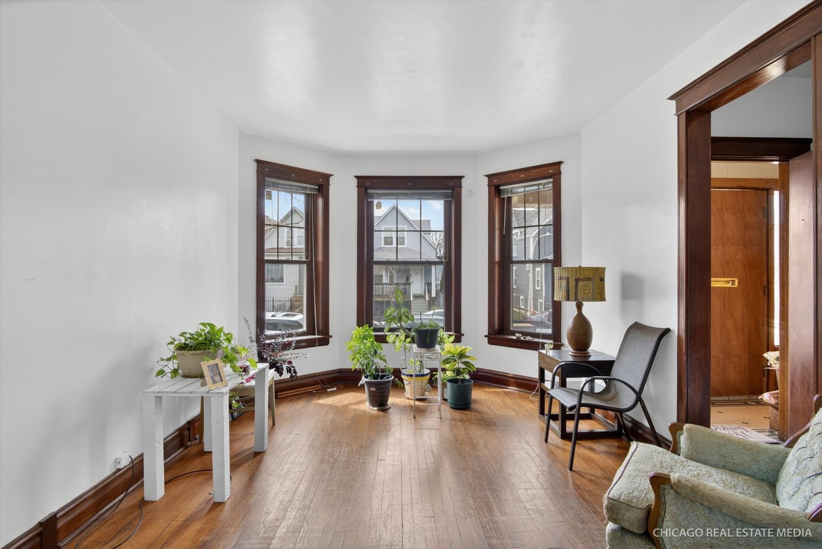 1011 N Menard Avenue