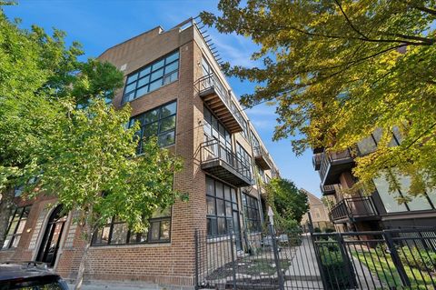 Tiny photo for 1137 N WOOD Street #1H, Chicago, IL 60622 (MLS # 12582178)