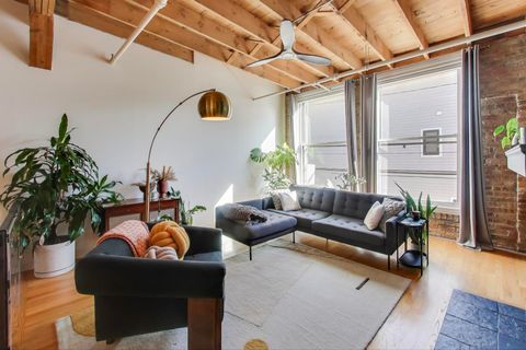 Tiny photo for 5235 N Ravenswood Avenue #3, Chicago, IL 60640 (MLS # 12505639)