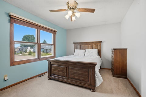 Tiny photo for 6010 N Hancock Avenue, Davenport, IA 52806 (MLS # 12662480)