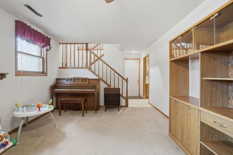 Tiny photo for 6010 N Hancock Avenue, Davenport, IA 52806 (MLS # 12662480)