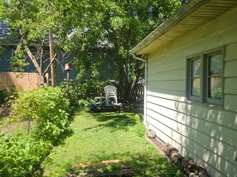 Tiny photo for 618 Washburn Street, Elgin, IL 60123 (MLS # 12677346)