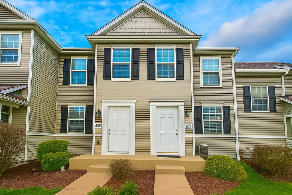 Photo for 1713 Fieldstone Drive N, Shorewood, IL 60404 (MLS # 12460736)