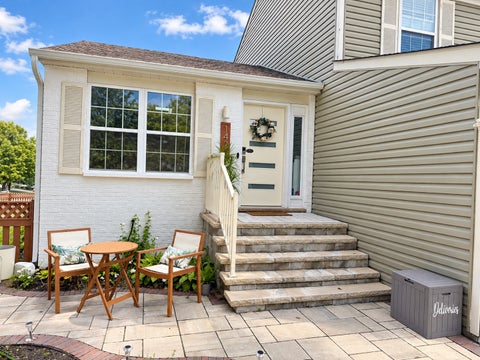 Tiny photo for 1423 PIONEER Court, Waukegan, IL 60085 (MLS # 12759682)