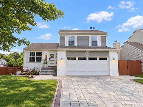 Photo of 1423 PIONEER Court, Waukegan, IL 60085 (MLS # 12759682)