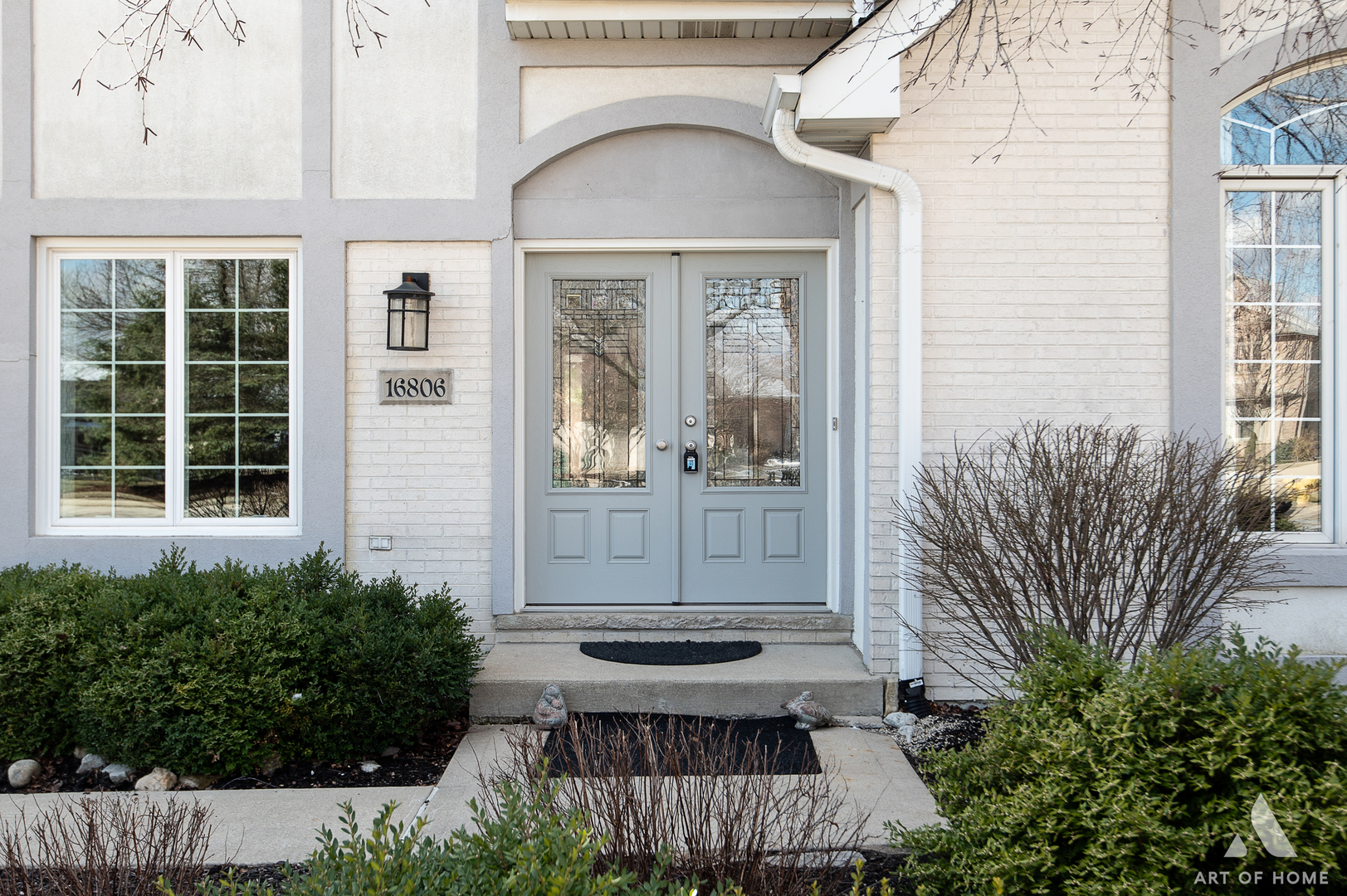16806 Rainbow Circle