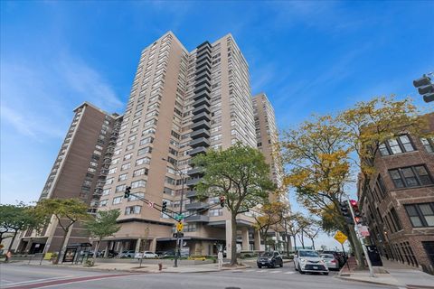 Photo of 6301 N Sheridan Road #22D, Chicago, IL 60660 (MLS # 12499946)