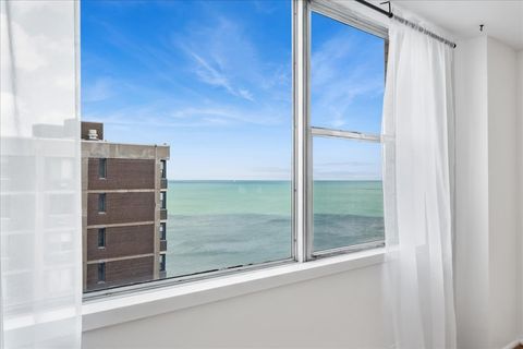 Tiny photo for 6301 N Sheridan Road #22D, Chicago, IL 60660 (MLS # 12499946)