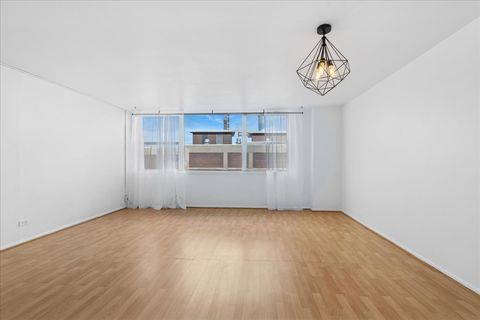 Tiny photo for 6301 N Sheridan Road #22D, Chicago, IL 60660 (MLS # 12499946)