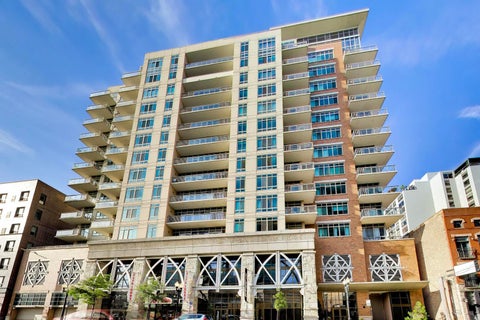 Photo of 230 W Division Street #1407, Chicago, IL 60610 (MLS # 12761250)