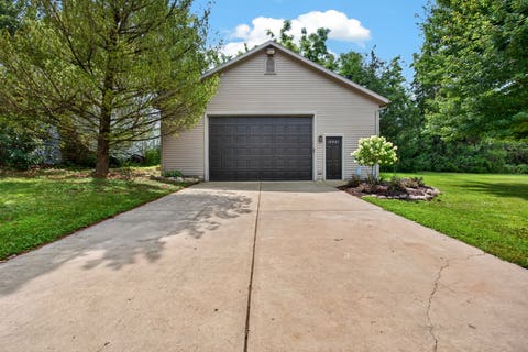 Tiny photo for 9123 Hardesty Run, Bloomington, IL 61705 (MLS # 12727606)