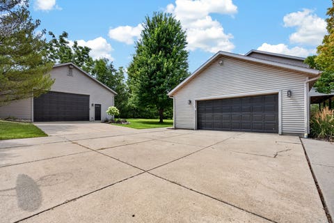 Tiny photo for 9123 Hardesty Run, Bloomington, IL 61705 (MLS # 12727606)
