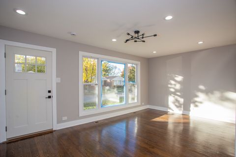 Tiny photo for 12421 S Honore Street, Calumet Park, IL 60827 (MLS # 12514298)