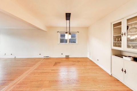 Tiny photo for 7810 Kilbourn Avenue, Skokie, IL 60076 (MLS # 12624600)