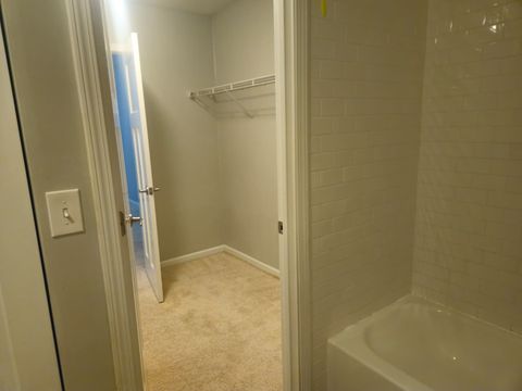 Tiny photo for 125 W Elk Trail #124, Carol Stream, IL 60188 (MLS # 12467323)
