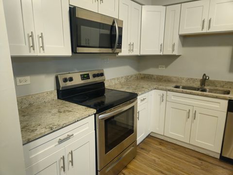 Tiny photo for 125 W Elk Trail #124, Carol Stream, IL 60188 (MLS # 12467323)