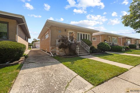 Tiny photo for 4521 W 64th Street, Chicago, IL 60629 (MLS # 12468168)