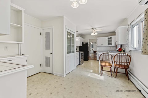 Tiny photo for 19 S Hawthorne Boulevard, Mundelein, IL 60060 (MLS # 12759137)