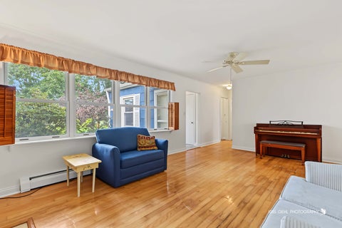 Tiny photo for 19 S Hawthorne Boulevard, Mundelein, IL 60060 (MLS # 12759137)