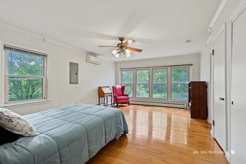 Tiny photo for 19 S Hawthorne Boulevard, Mundelein, IL 60060 (MLS # 12759137)