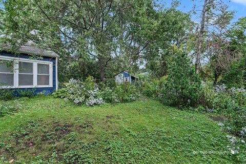 Tiny photo for 19 S Hawthorne Boulevard, Mundelein, IL 60060 (MLS # 12759137)
