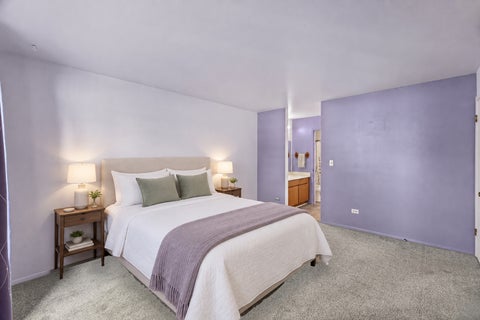 Tiny photo for 196 Grove Avenue #B, Des Plaines, IL 60016 (MLS # 12700992)