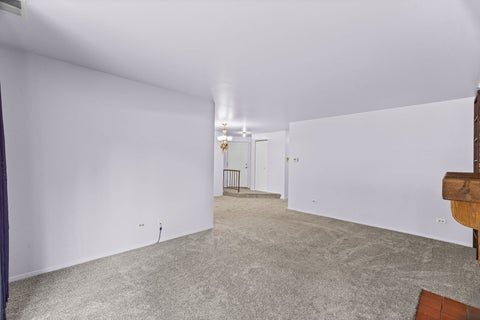 Tiny photo for 196 Grove Avenue #B, Des Plaines, IL 60016 (MLS # 12700992)