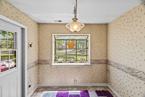 Tiny photo for 196 Grove Avenue #B, Des Plaines, IL 60016 (MLS # 12700992)